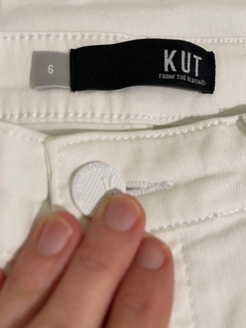 NWOT Kut from the Kloth White Women’s Slim Straight Jeans Size 6 - Picture 3 of 4